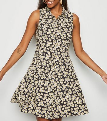 Black Sleeveless Dress